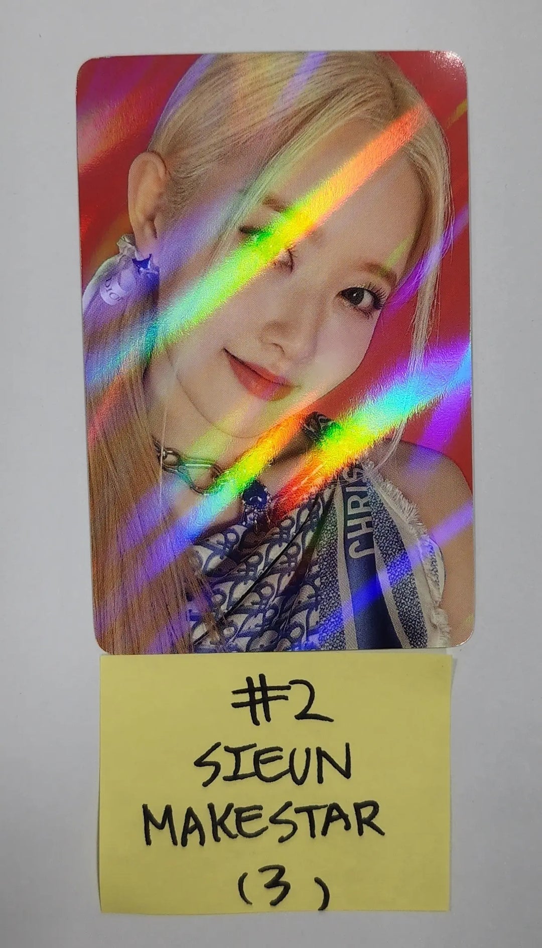 StayC 'YOUNG-LUV.COM' - Pre-Order Benefit Photocard, Luckydraw Photocard (1) - HALLYUSUPERSTORE