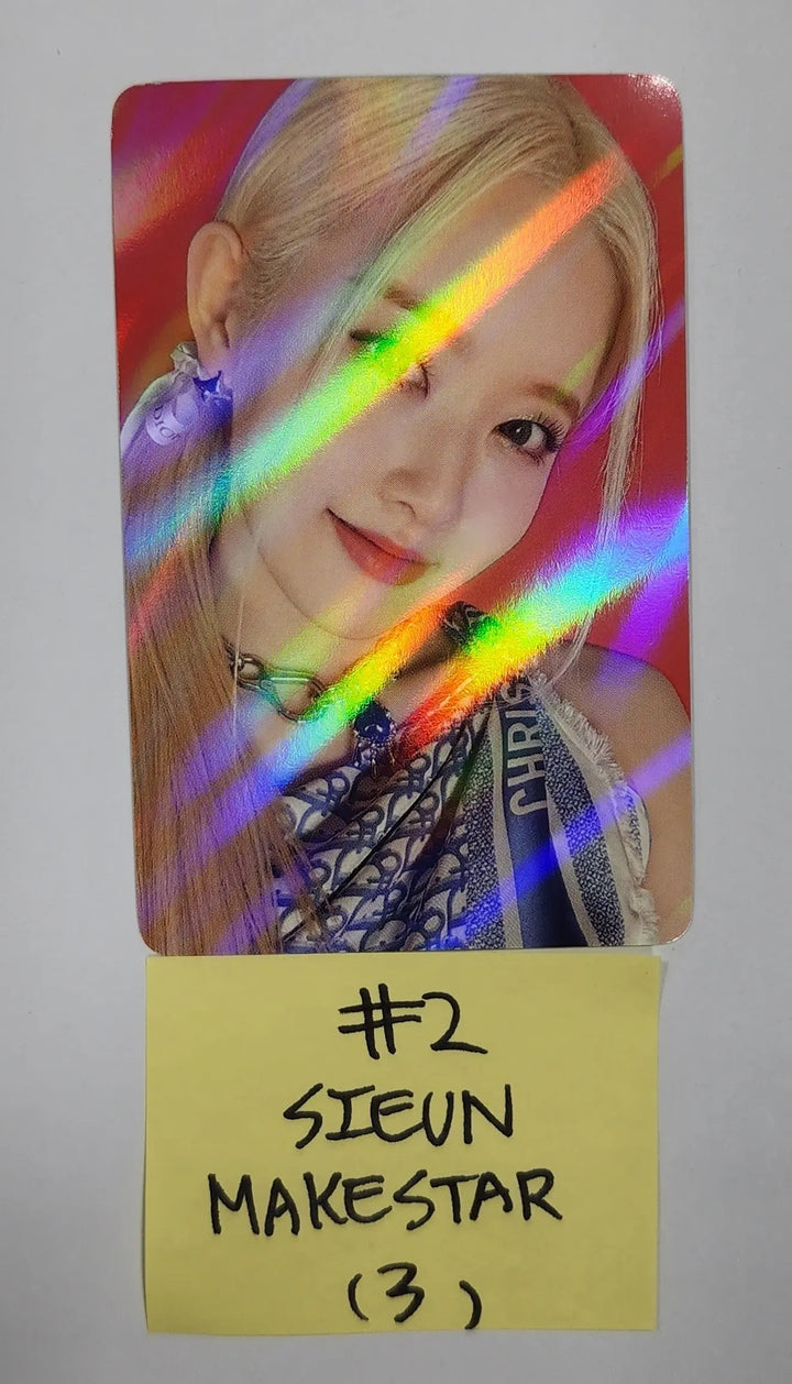 StayC 'YOUNG-LUV.COM' - Pre-Order Benefit Photocard, Luckydraw Photocard (1) - HALLYUSUPERSTORE