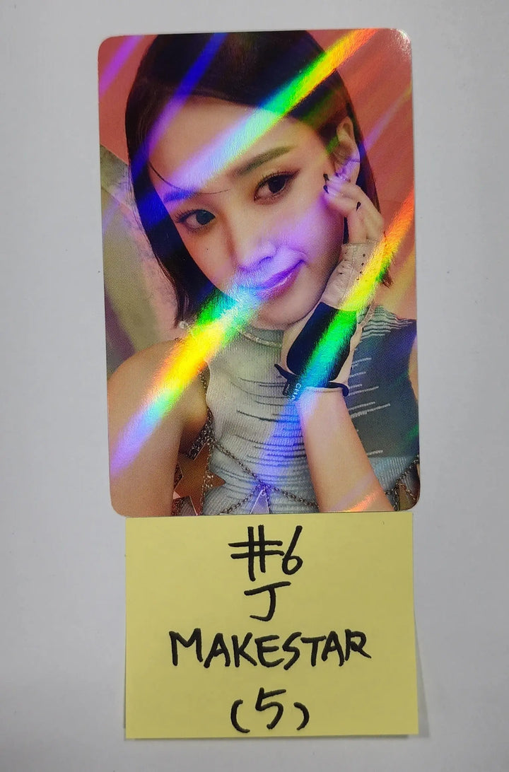 StayC 'YOUNG-LUV.COM' - Pre-Order Benefit Photocard, Luckydraw Photocard (1) - HALLYUSUPERSTORE