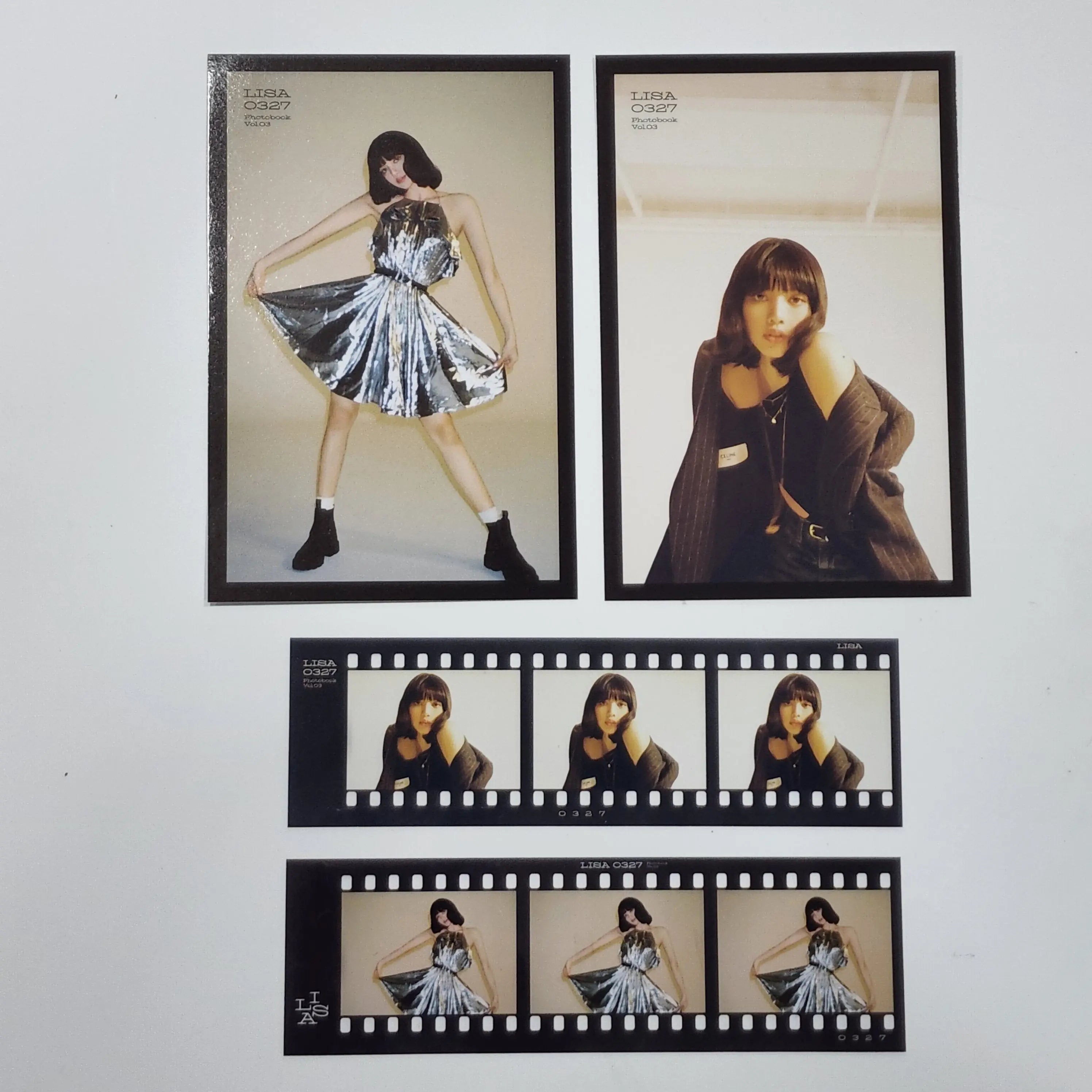 YG  SELECT LISA PHOTOBOOK 0327 photocard