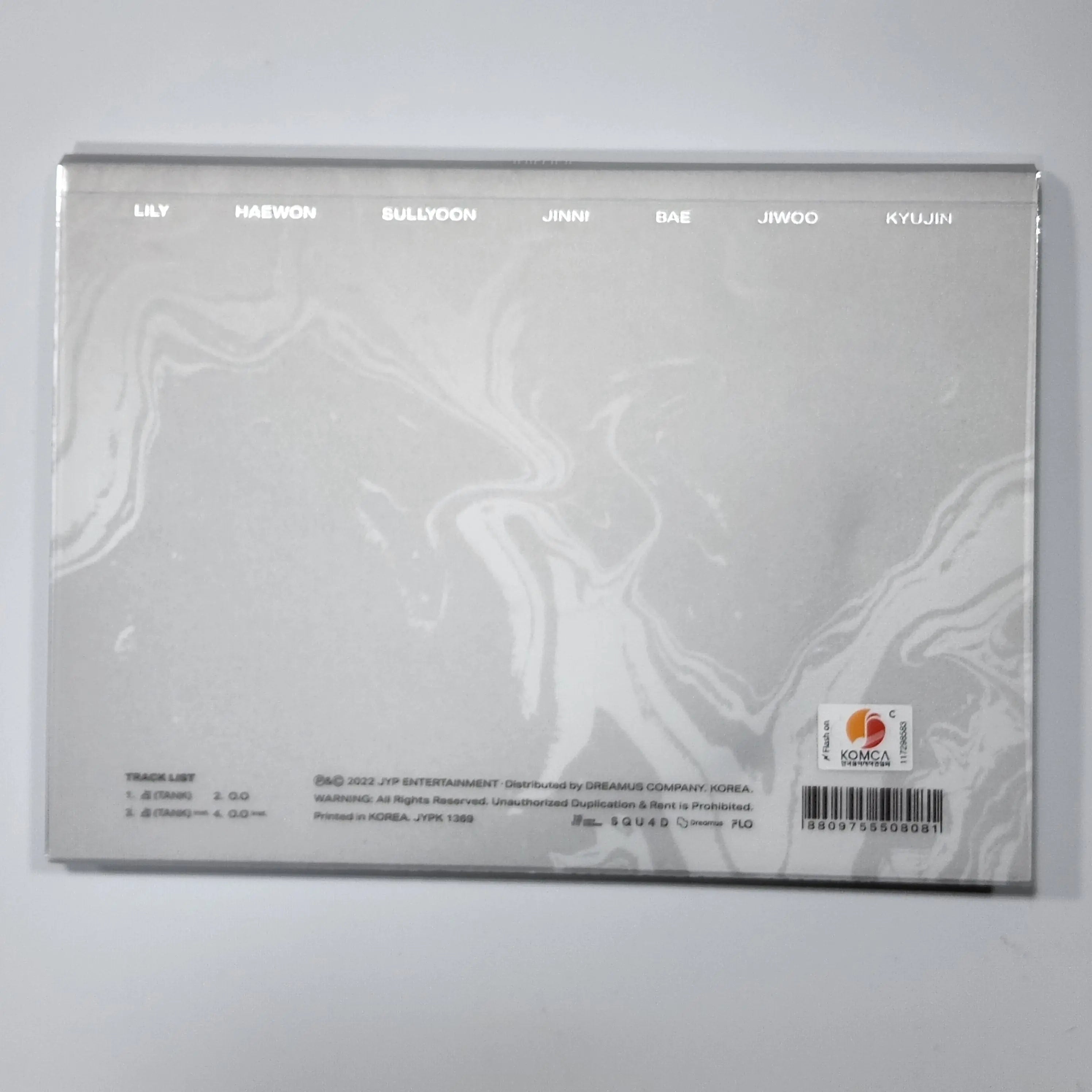 NMIXX 'AD MARE' 1st Single - Hand Autographed(Signed) Album