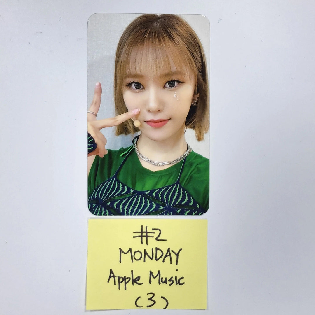 Weeekly "Play Game : AWAKE" - Apple Music Fansign Event Photocard Round 3