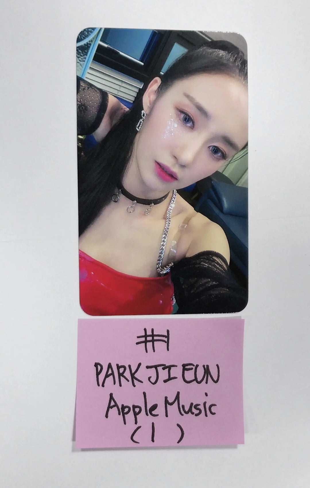 Purple Kiss 'memeM' - Apple Music Fansign Event Photocard - HALLYUSUPERSTORE