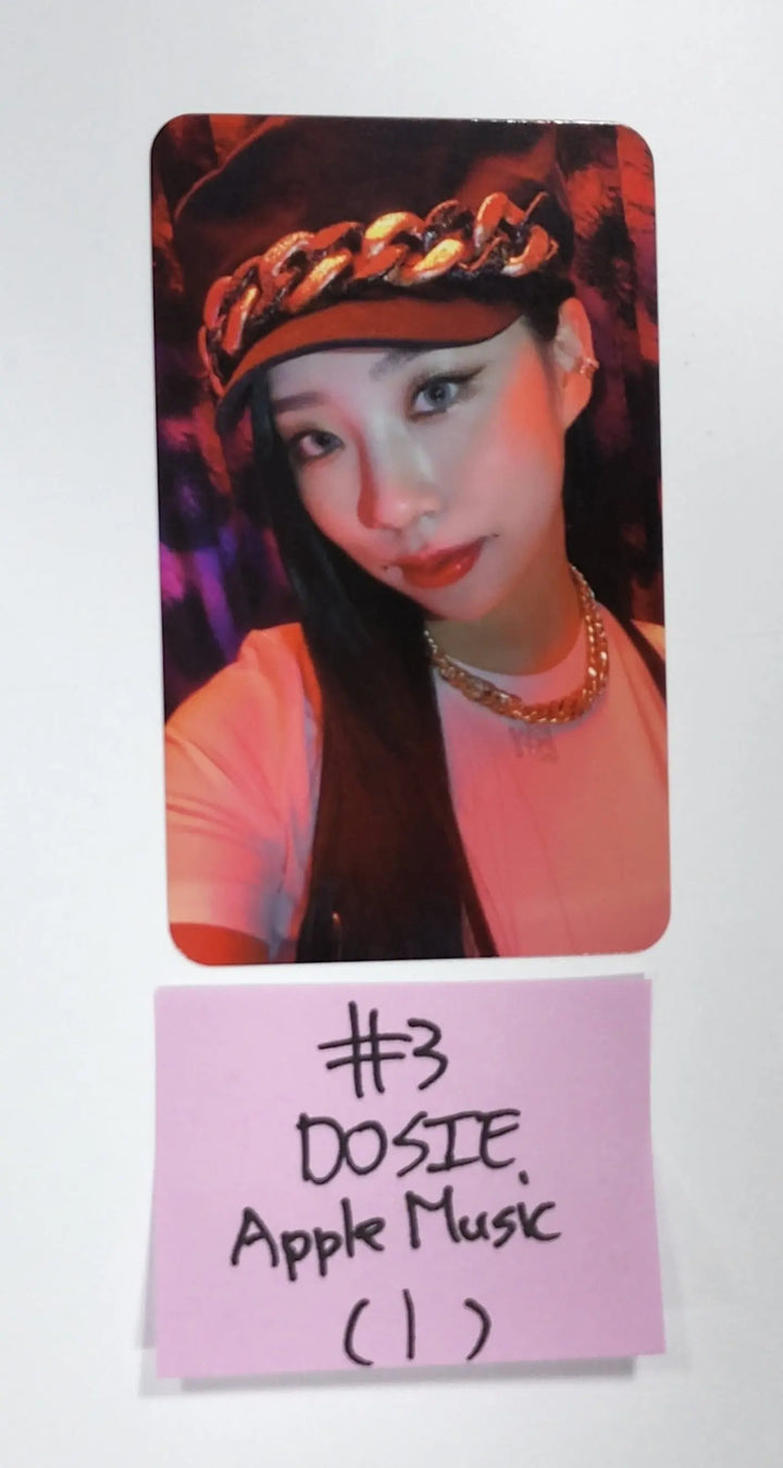 Purple Kiss 'memeM' - Apple Music Fansign Event Photocard - HALLYUSUPERSTORE