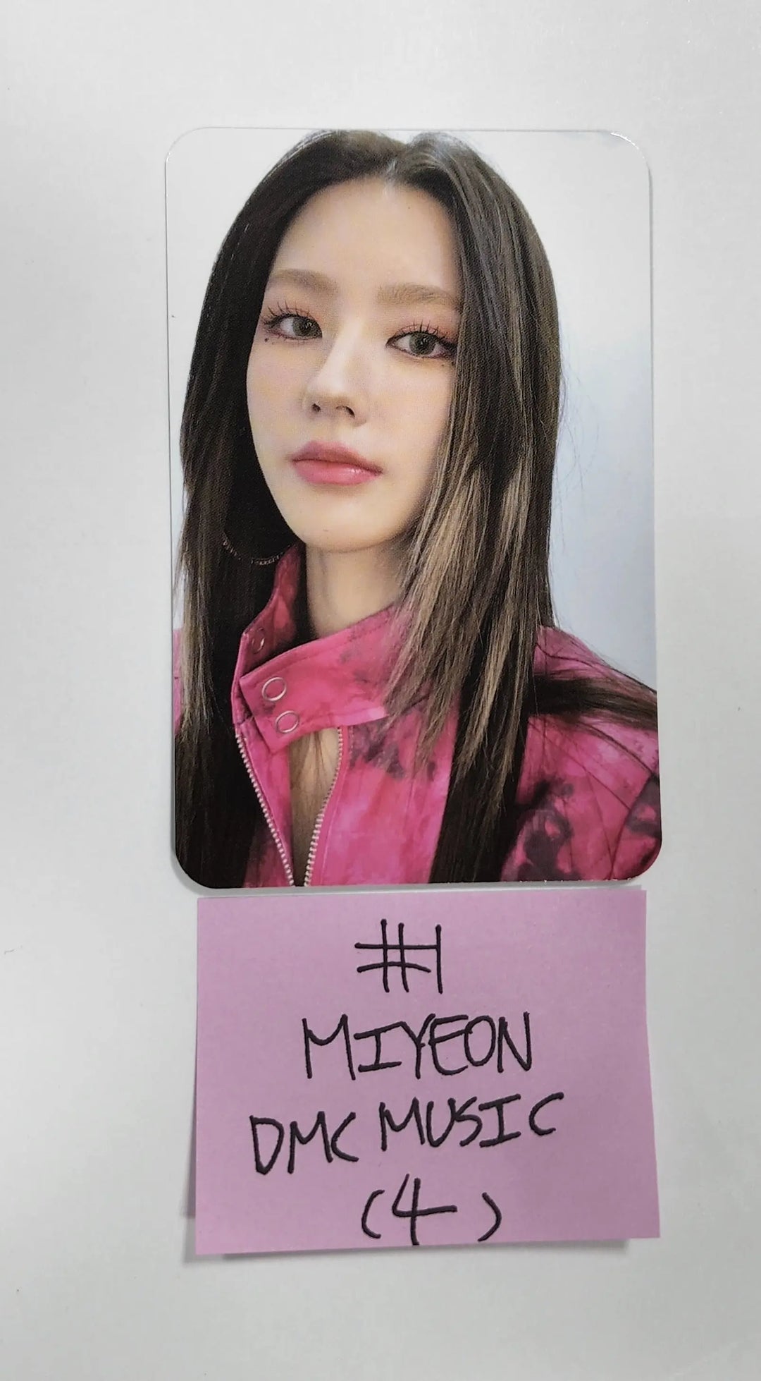 (g) I-DLE "I NEVER DIE" - DMC Fansign Event Photocard - HALLYUSUPERSTORE