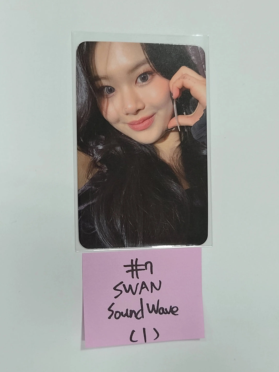 Purple Kiss 'memeM' - Soundwave Fansign Event Photocard - HALLYUSUPERSTORE