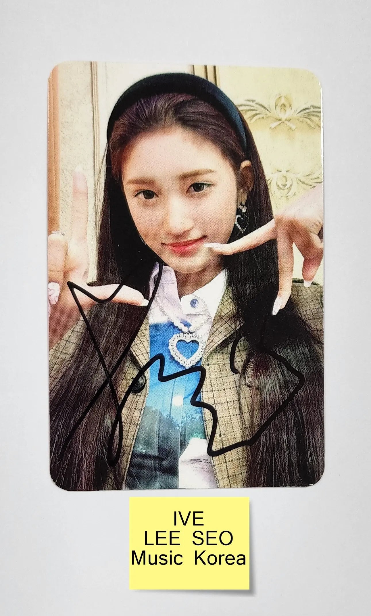 Ive lee seo love dive store signed autographed official photocard pc from fansign