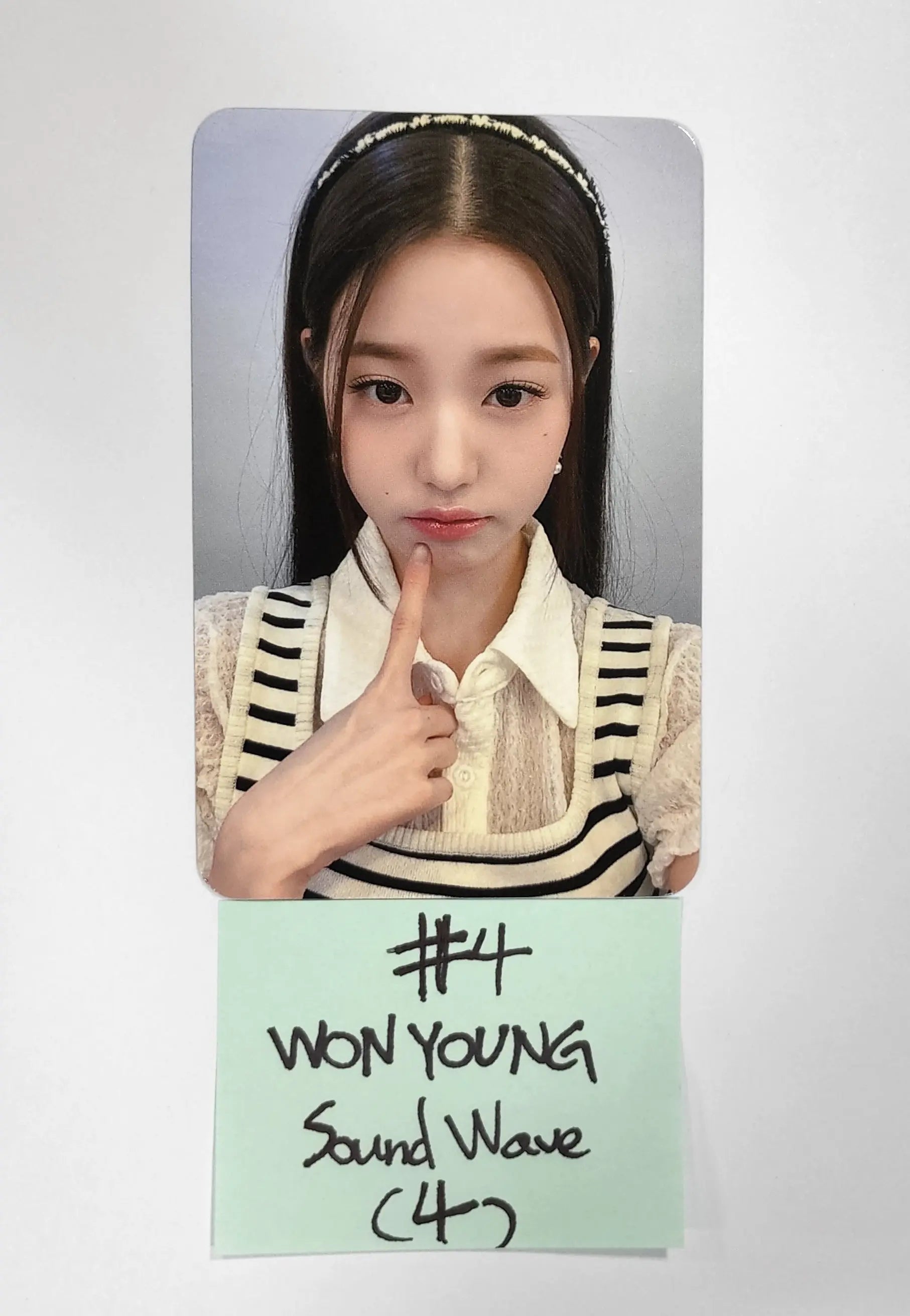 IVE 'LOVE DIVE' 2nd Single Soundwave Fansign Event Photocard