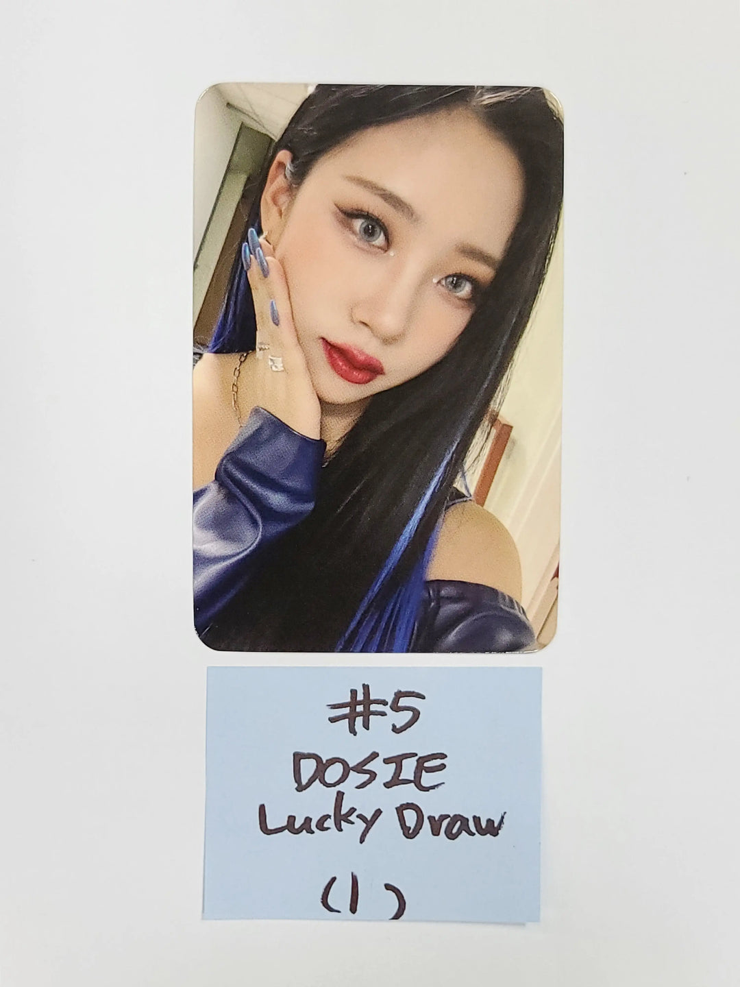 Purple Kiss 'memeM' - Soundwave Luckydraw Event Photocard