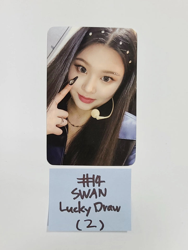 Purple Kiss 'memeM' - Soundwave Luckydraw Event Photocard