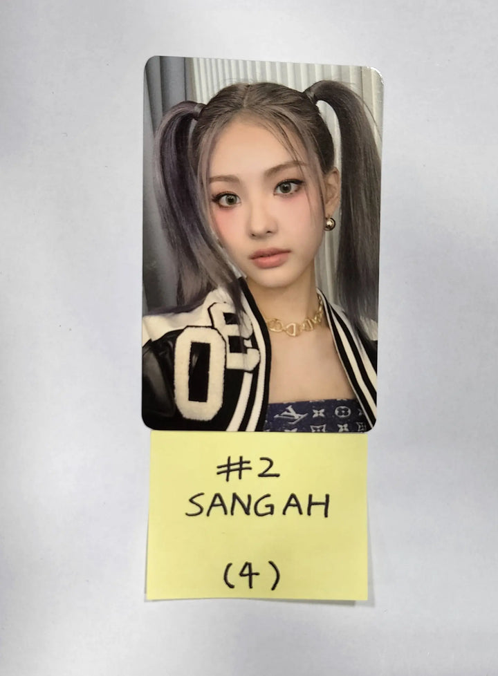 Lightsum 'Into The Light' -Official Photocard, ID Card - HALLYUSUPERSTORE