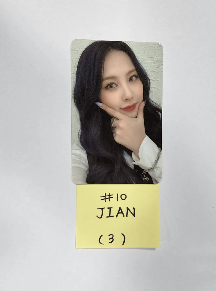 Lightsum 'Into The Light' -Official Photocard, ID Card - HALLYUSUPERSTORE