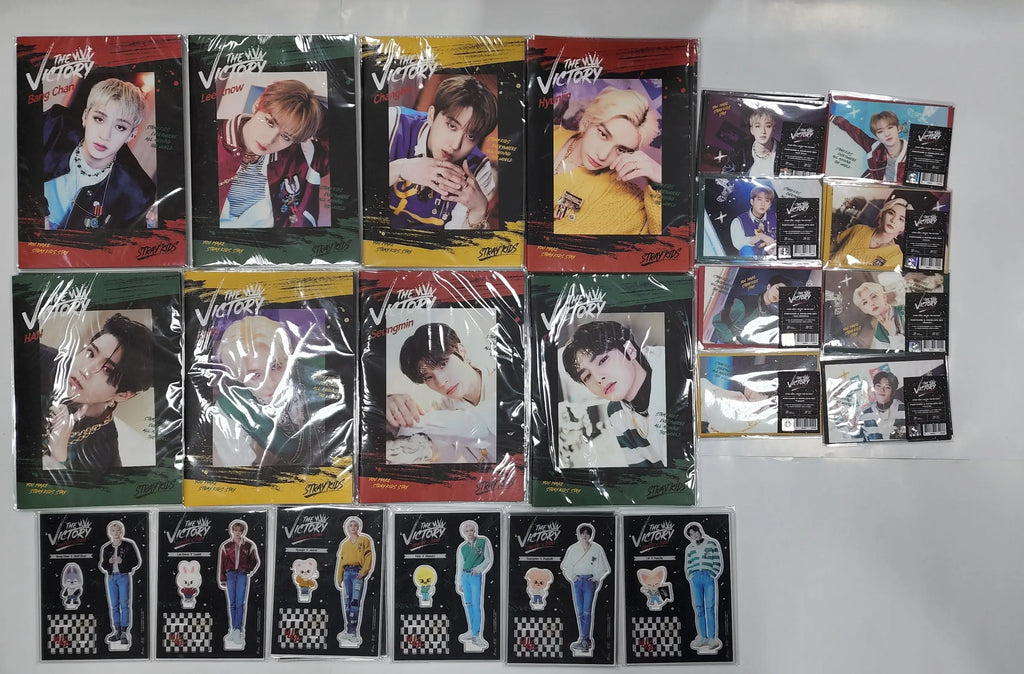 WTS Stray Kids x Ultra Milk CGV Event postcard, ✓ each/sets and choos