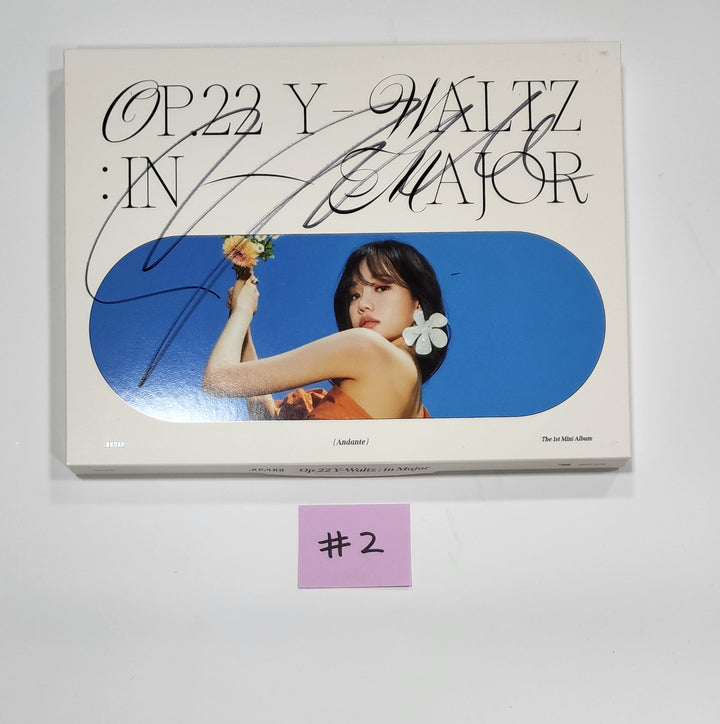 조유리 (Of 아이즈원) 'Op.22 Y-Waltz : in Major' - 친필 사인(사인) 프로모 앨범