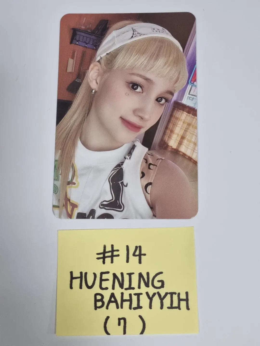 Kep1er "DOUBLAST" 2nd - Pop-Up Store & Cafe In Kep1er ISLAND Random Photocard - HALLYUSUPERSTORE