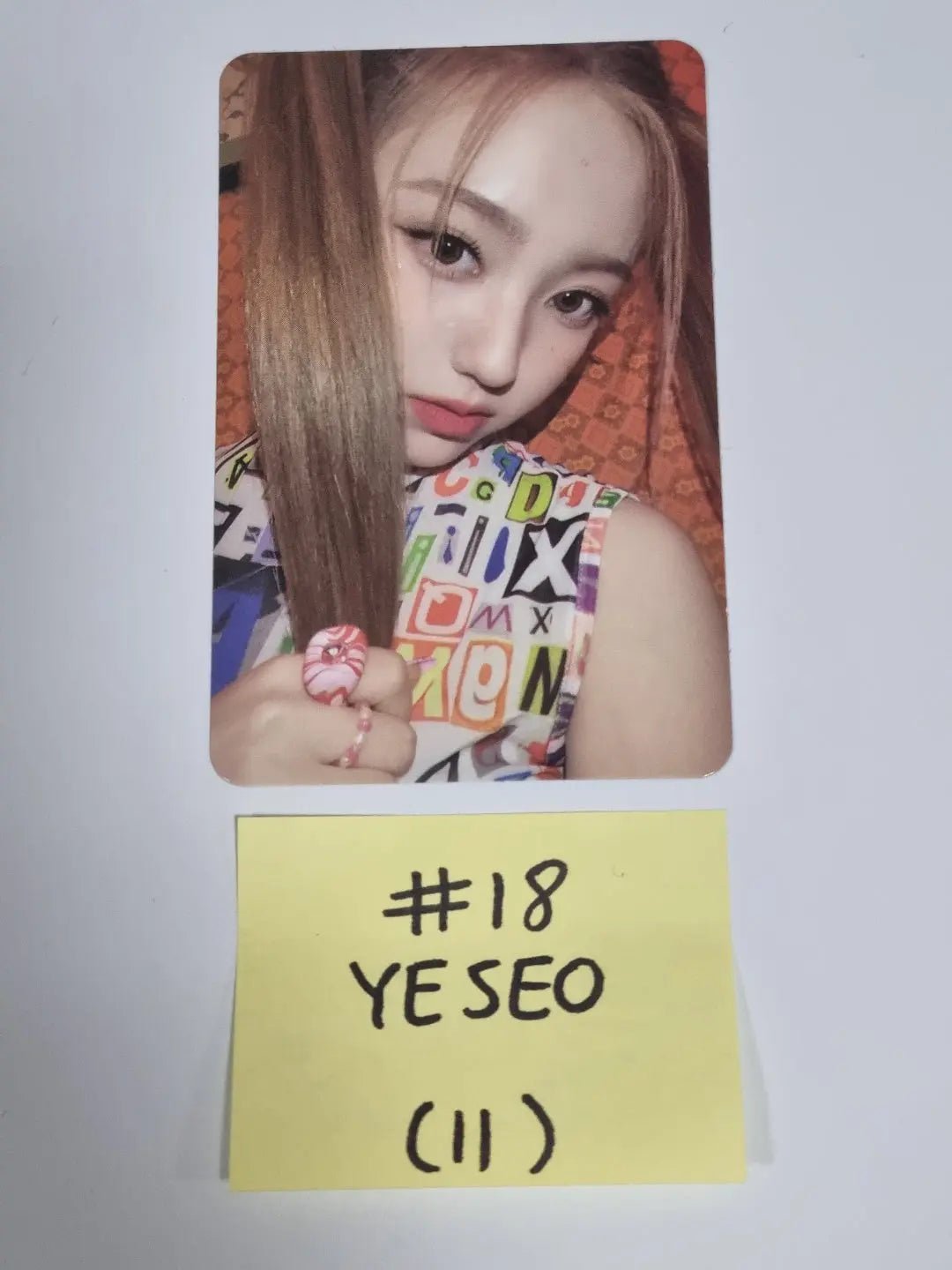Kep1er "DOUBLAST" 2nd - Pop-Up Store & Cafe In Kep1er ISLAND Random Photocard - HALLYUSUPERSTORE