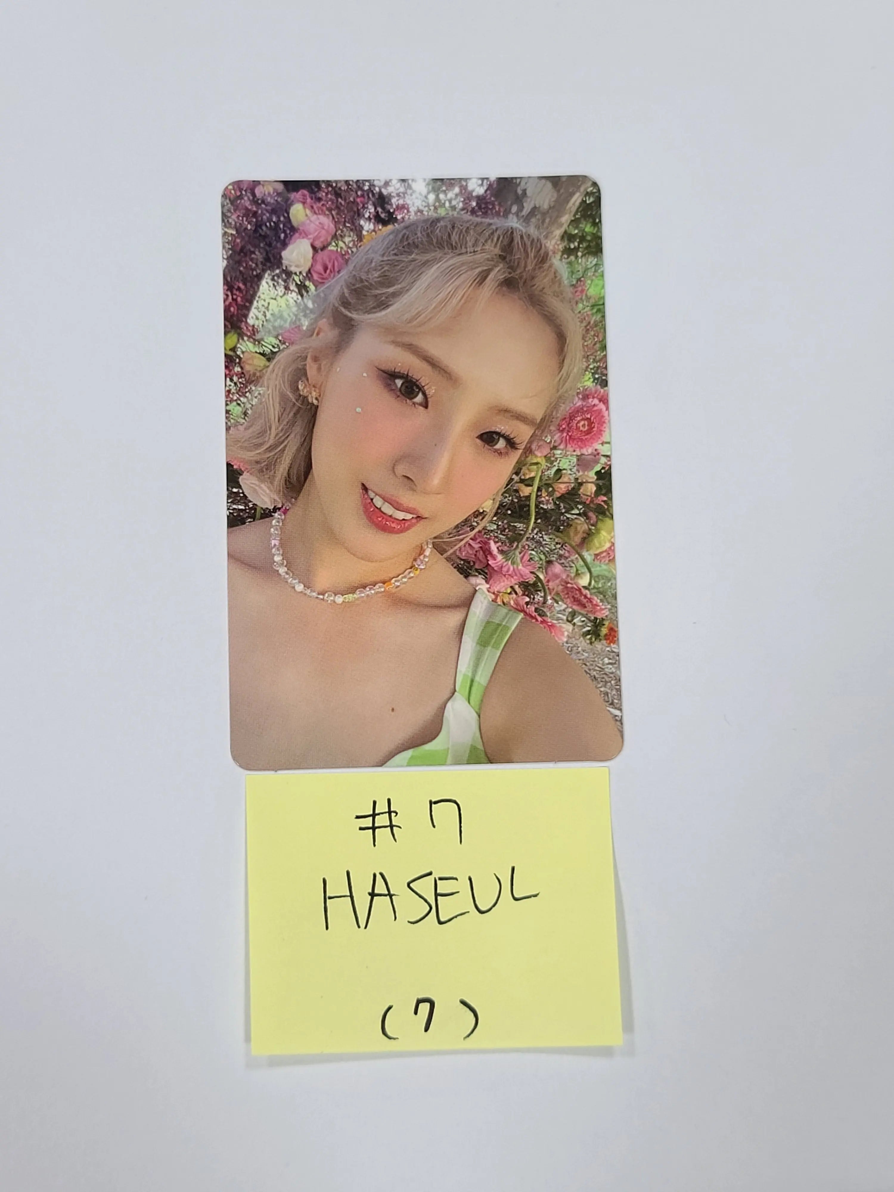 LOONA 