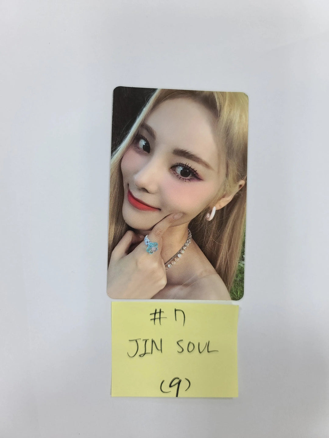 LOONA "Flip That" Summer Special Mini Album - Official Photocard [Jinsoul, Choerry]