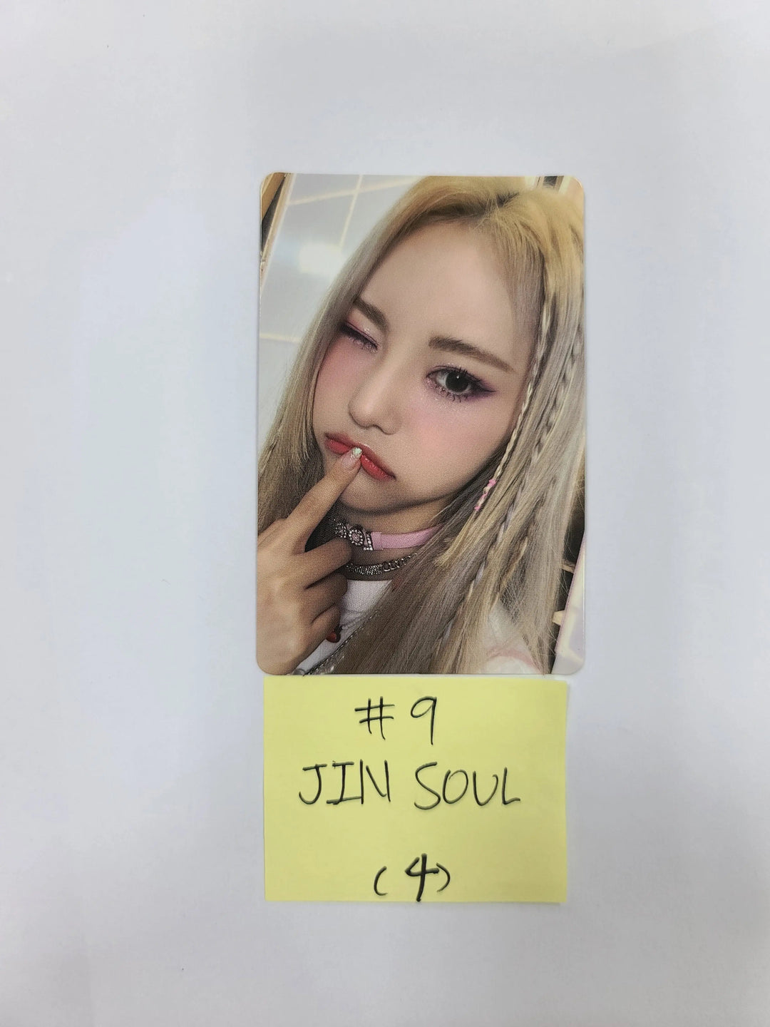 LOONA "Flip That" Summer Special Mini Album - Official Photocard [Jinsoul, Choerry]