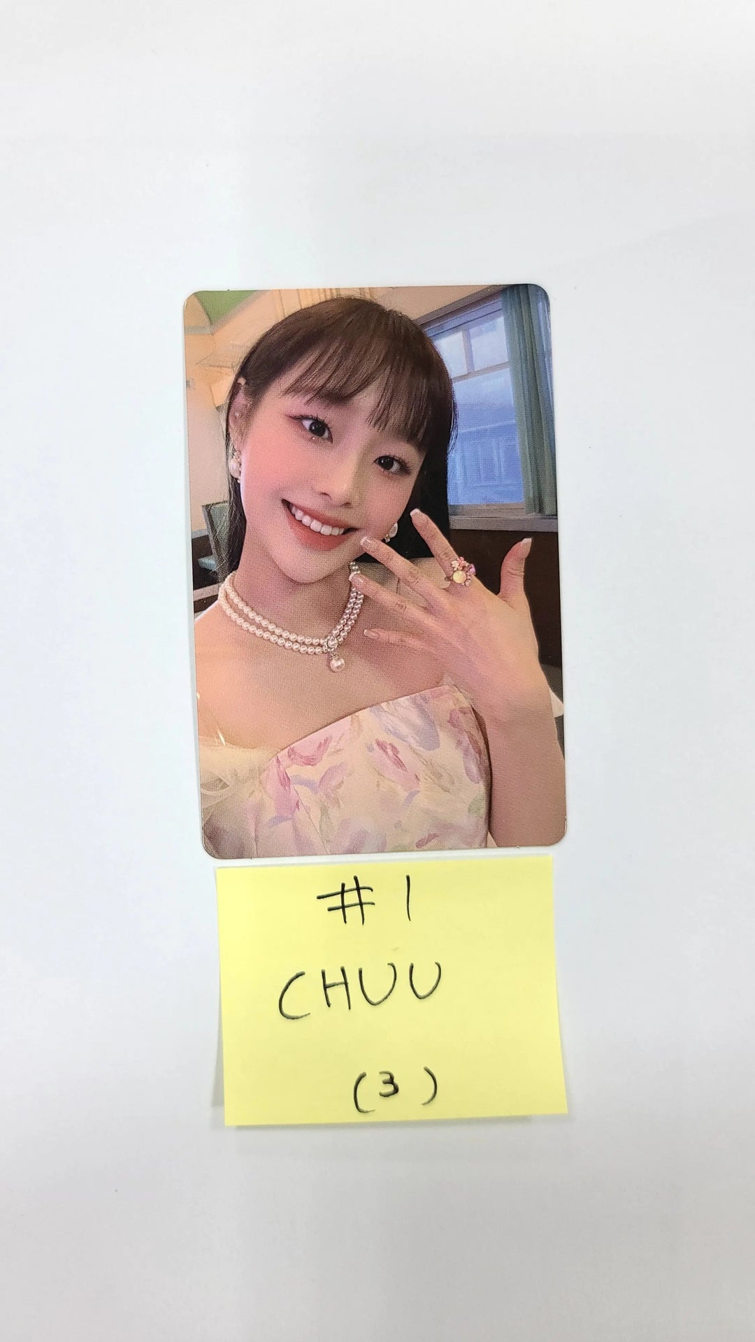 LOONA "Flip That" Summer Special Mini Album - Official Photocard [Yves, Chuu] - HALLYUSUPERSTORE