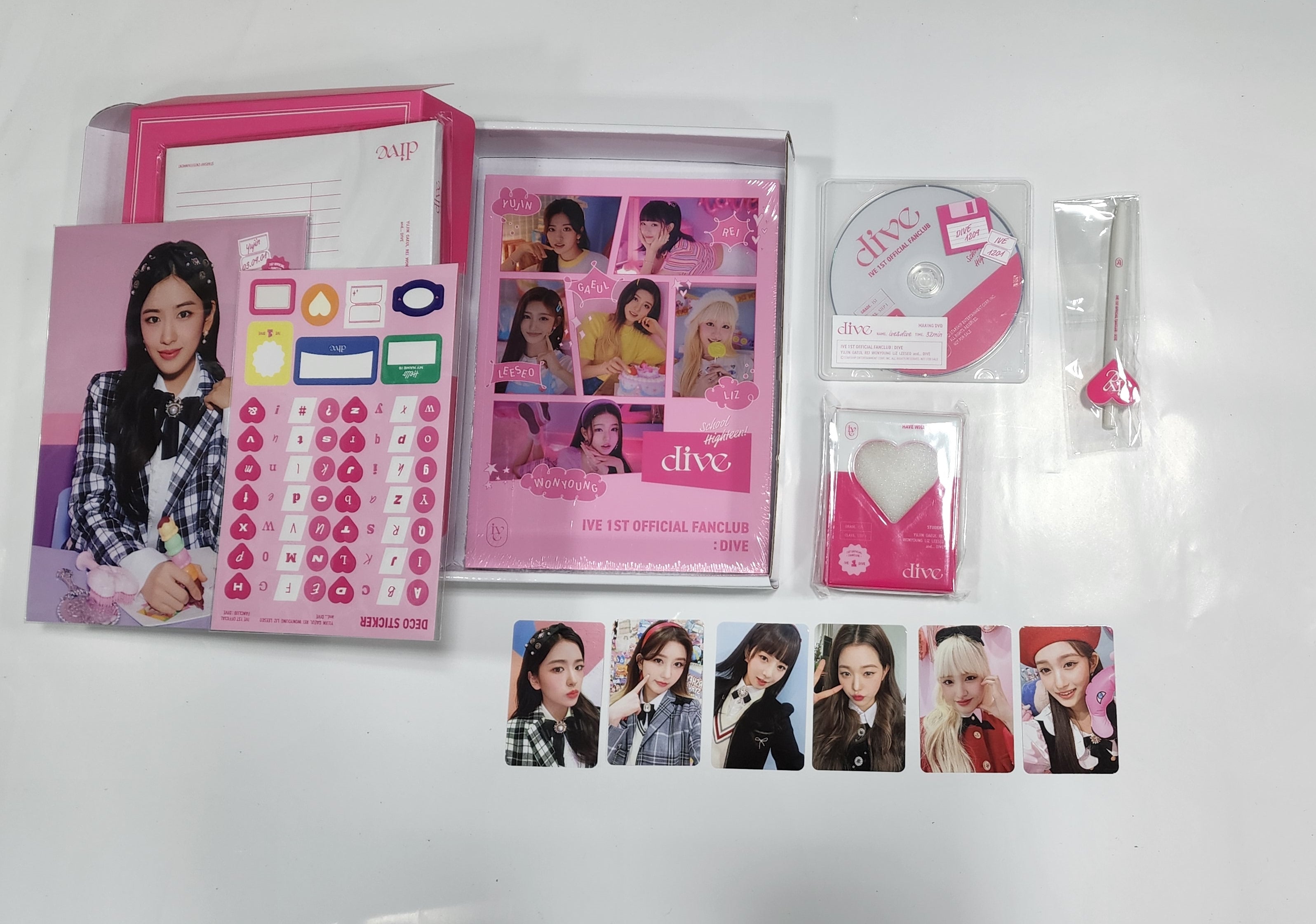 IVE - 1st Official Fanclub DIVE Membership Event Official Kit - Must Read !