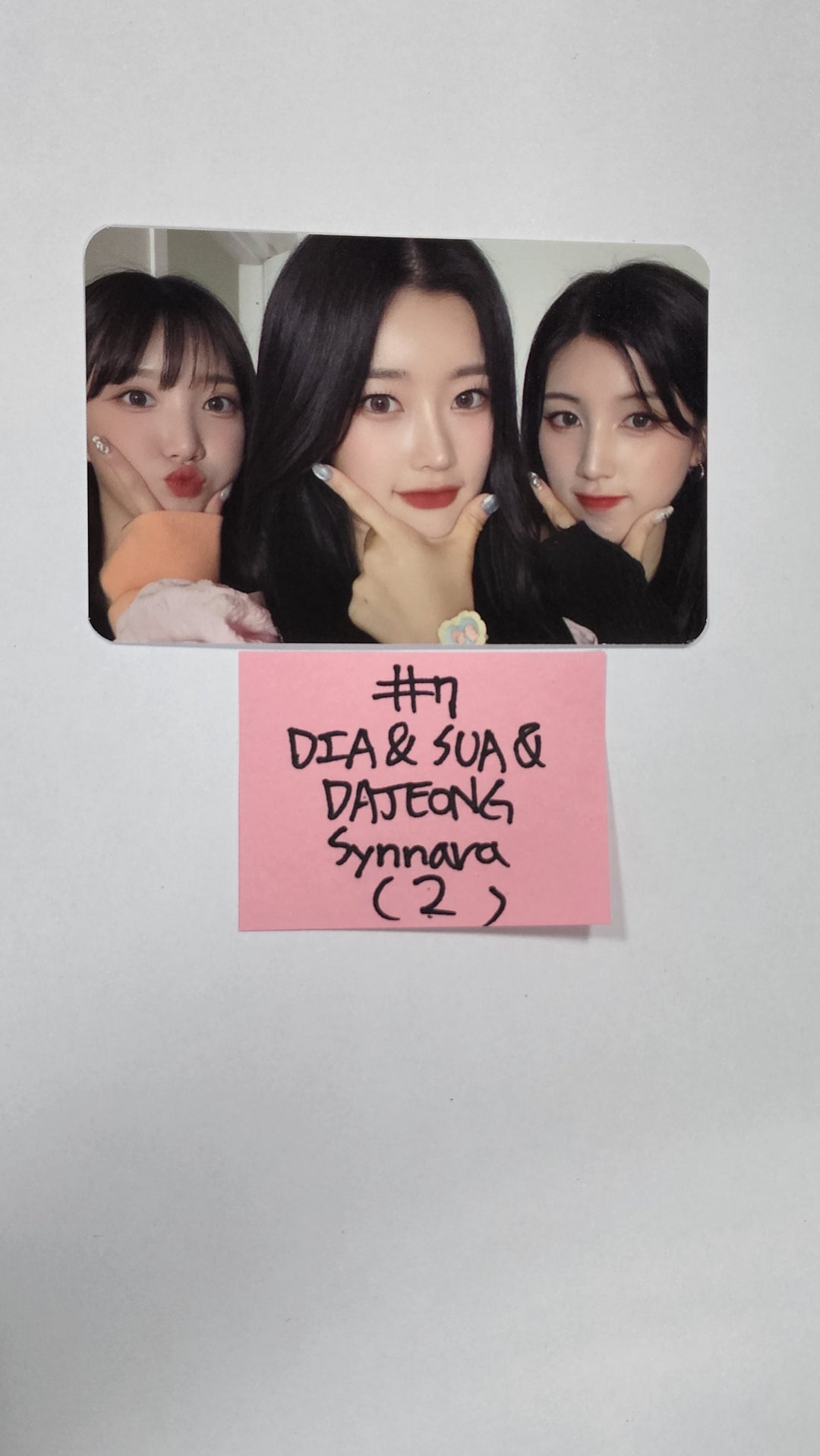 Pixy 'REBORN' - Synnara Fansign Event Photocard Round 4