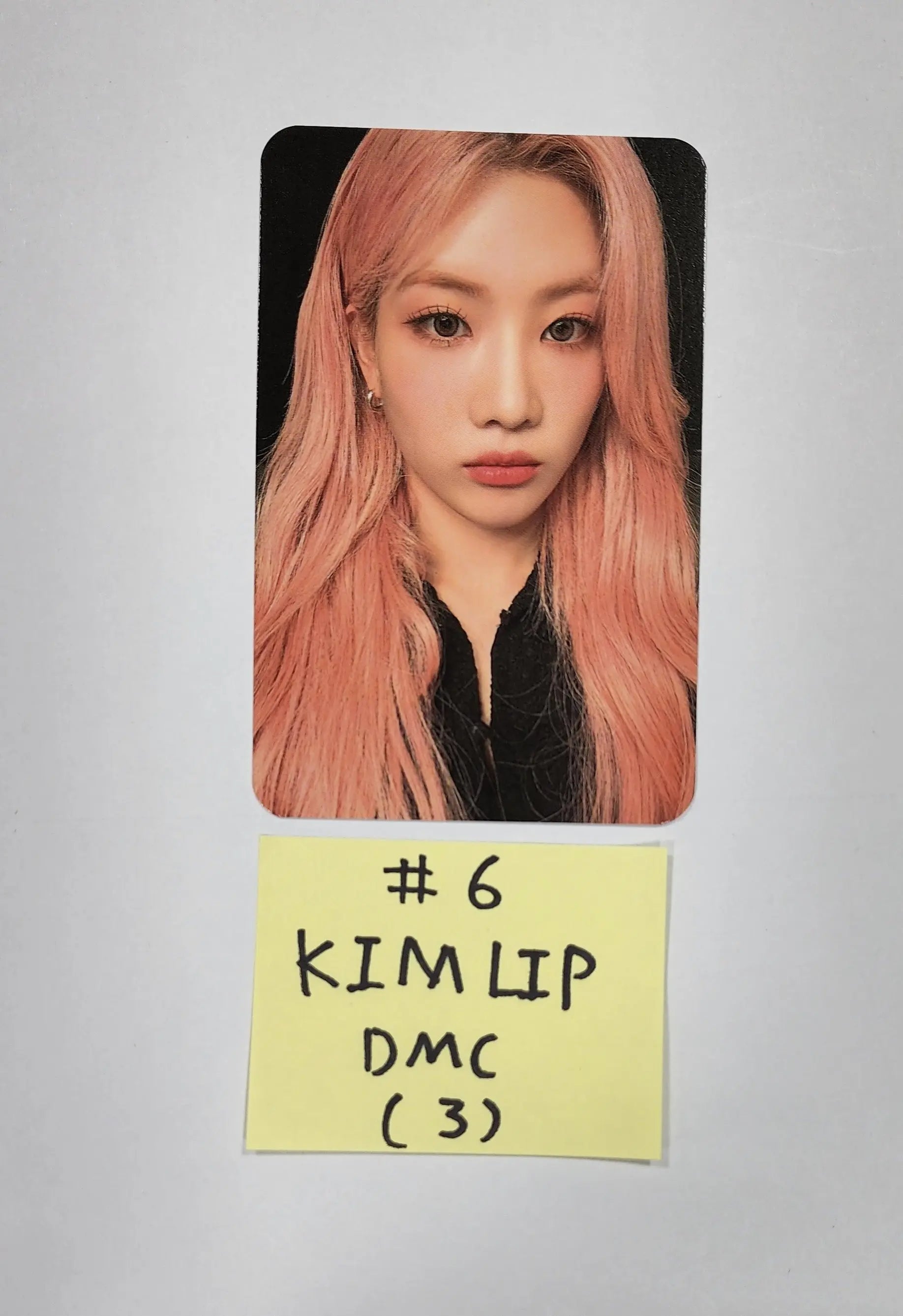 LOONA “Flip That” Summer Special Mini Album – DMC Music
