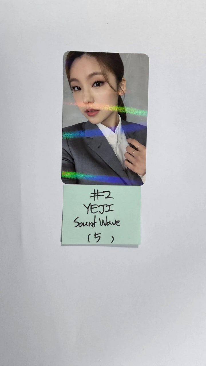 ITZY 'CHECKMATE' - Soundwave Pre-Order Benefit Hologram Photocard - HALLYUSUPERSTORE