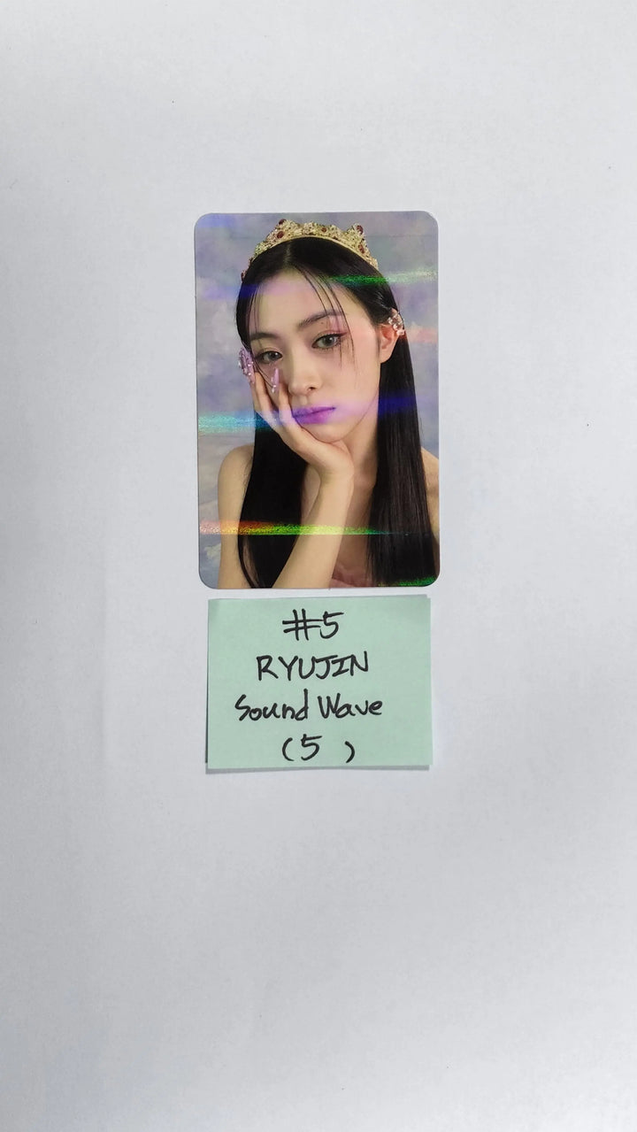 ITZY 'CHECKMATE' - Soundwave Pre-Order Benefit Hologram Photocard - HALLYUSUPERSTORE