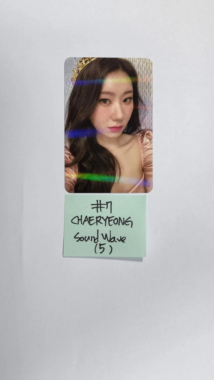 ITZY 'CHECKMATE' - Soundwave Pre-Order Benefit Hologram Photocard - HALLYUSUPERSTORE