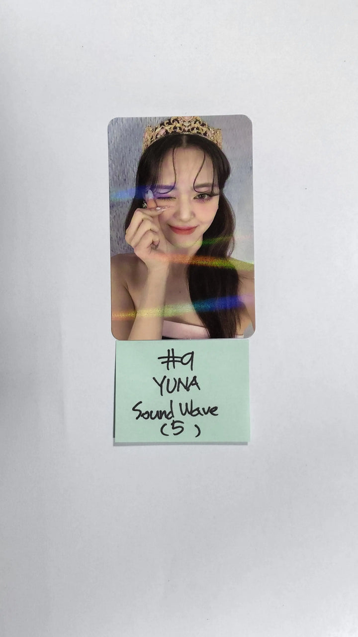 ITZY 'CHECKMATE' - Soundwave Pre-Order Benefit Hologram Photocard - HALLYUSUPERSTORE