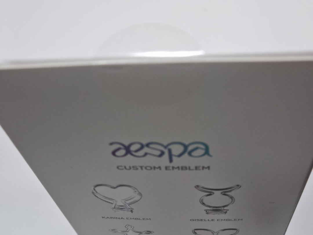 Aespa – 公式ファンライト + SM タウン特典 (新品 / 封印済み)