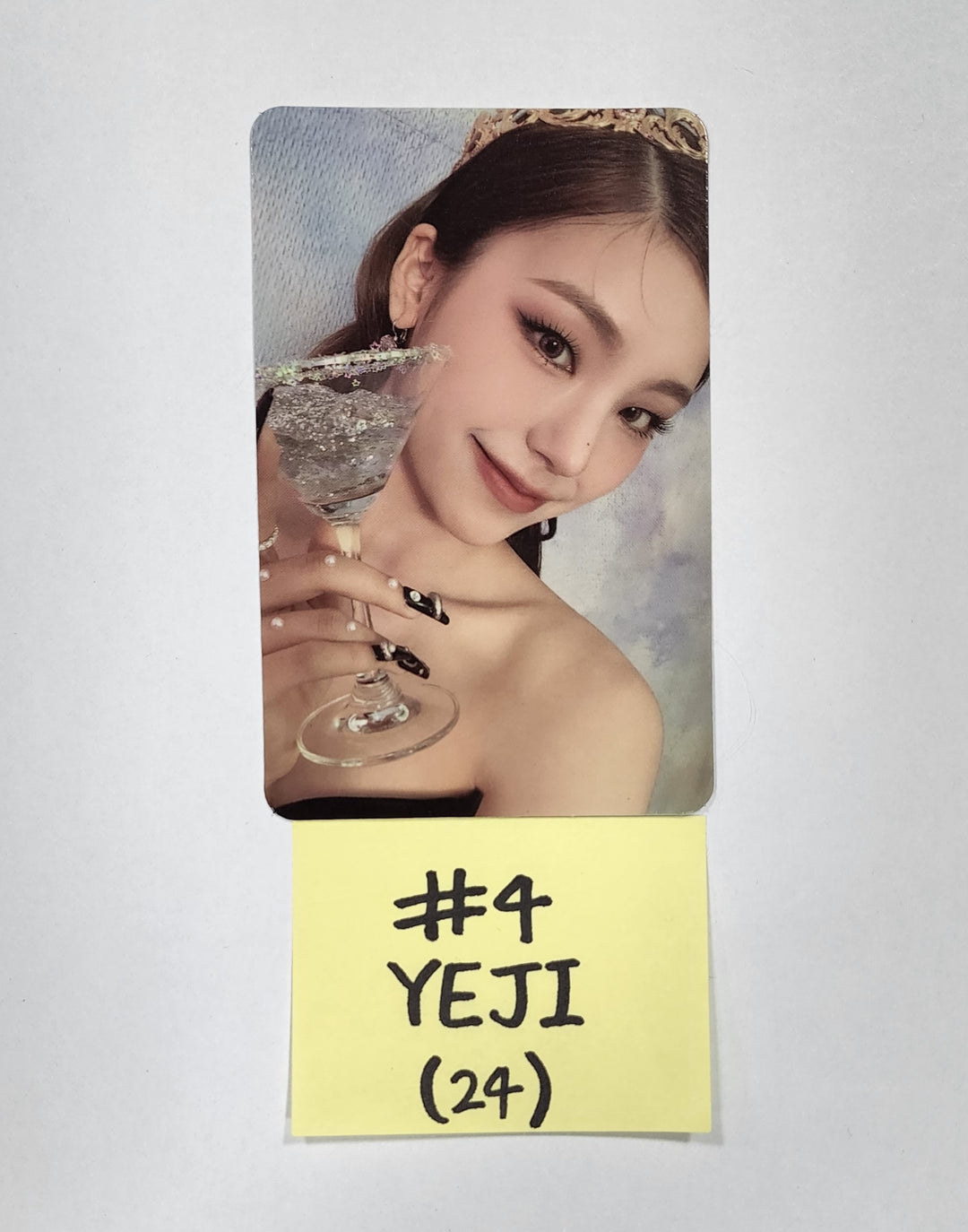 ITZY 'CHECKMATE' - Official Photocard [Yeji, Lia, RJ]
