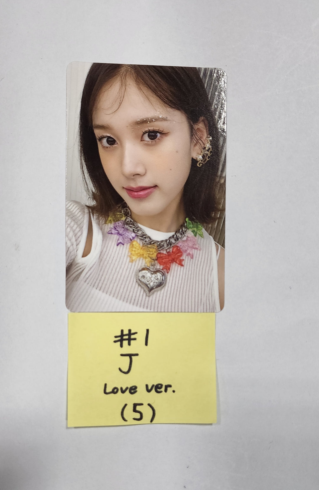 StayC 'WE NEED LOVE' - Official Photocard, Circle Card [Love Ver, Power Ver]