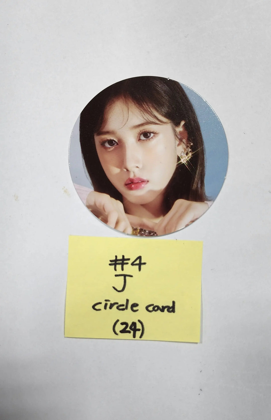 StayC 'WE NEED LOVE' - Official Photocard, Circle Card [Love Ver, Power Ver]