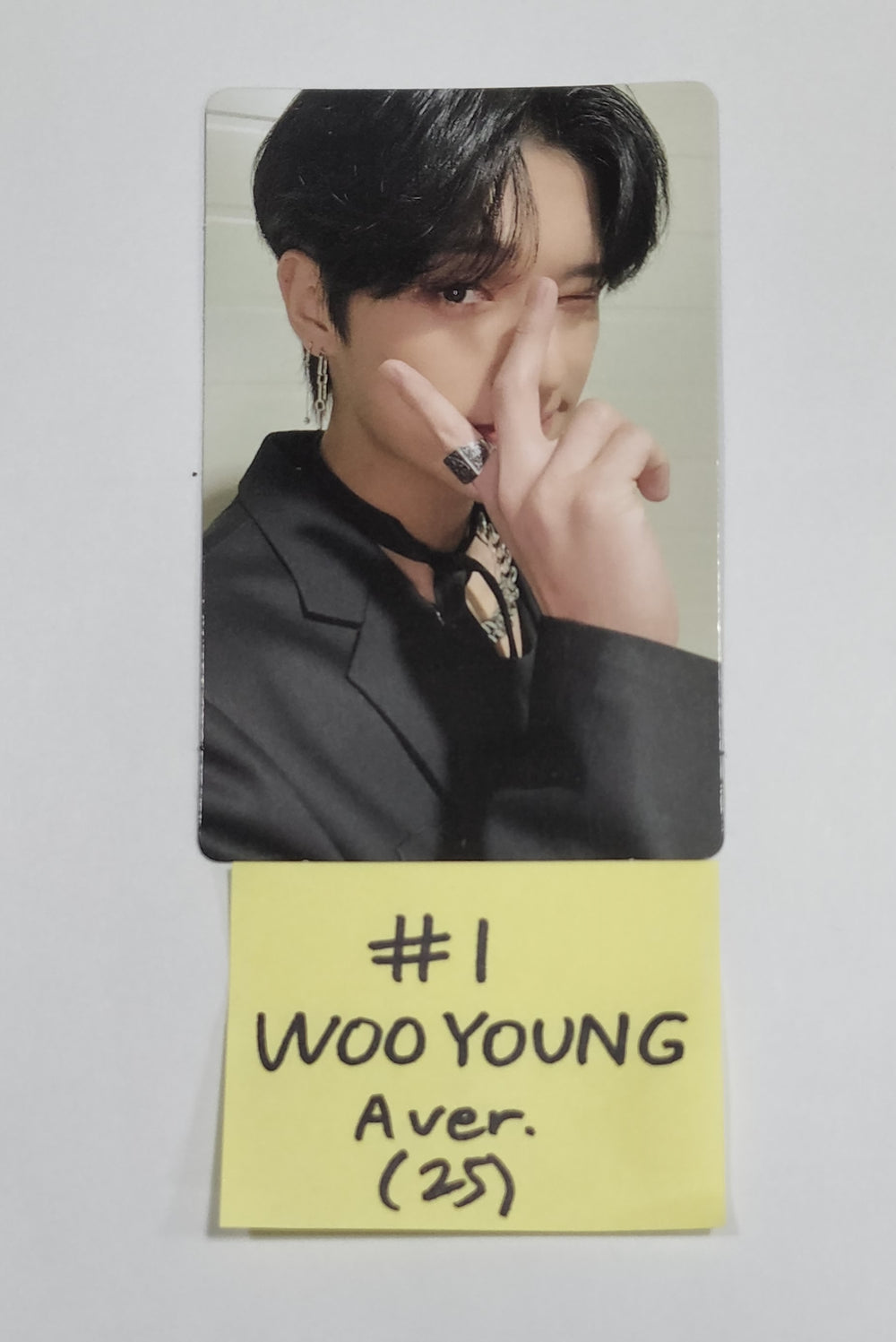 Ateez "The World Ep.1 - MOVEMENT" - Official Photocard (Wooyoung & Jongho) - HALLYUSUPERSTORE