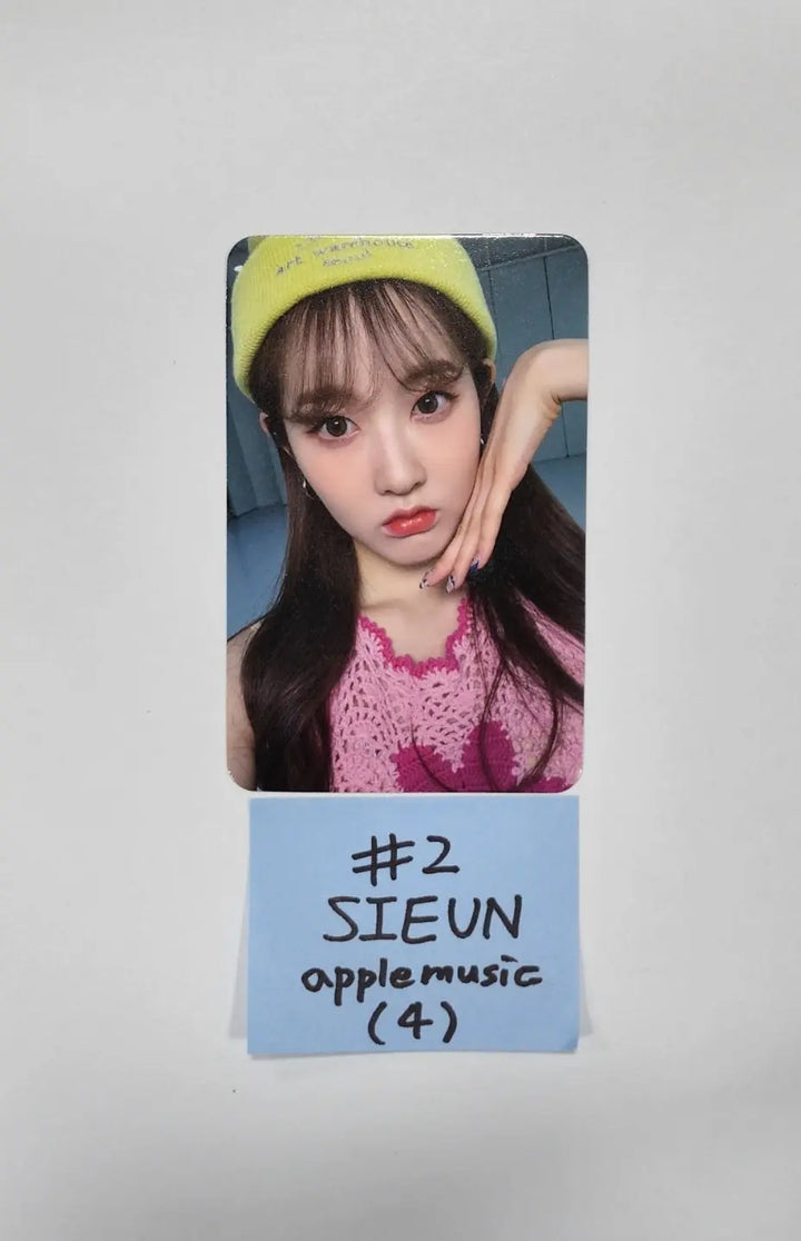 StayC 'WE NEED LOVE' - Apple Music Fansign Event Photocard