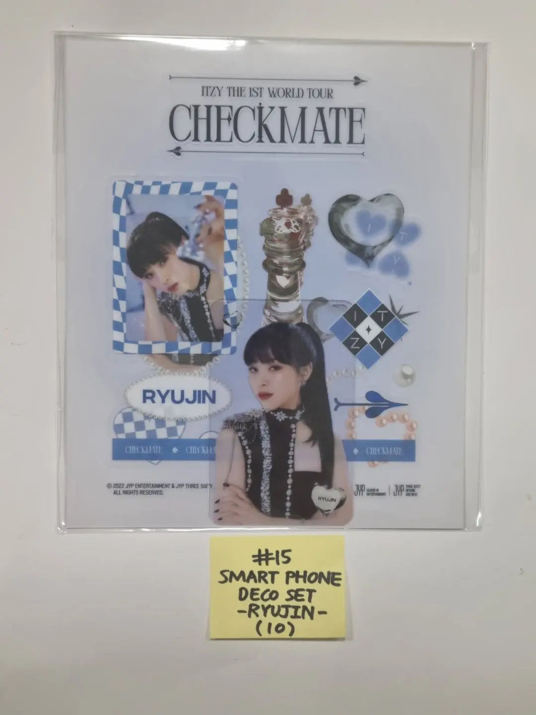 ITZY 'CHECKMATE' - The 1st World Tour Official MD