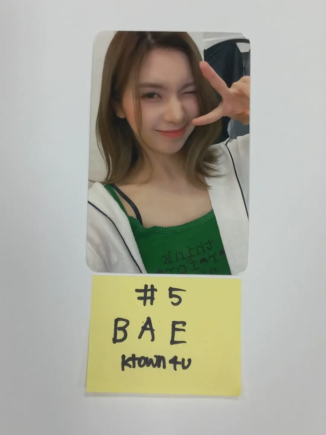 NMIXX 'MIXXPEDIA: PICK LA' 1st Photobook - Ktown4U Pre-order