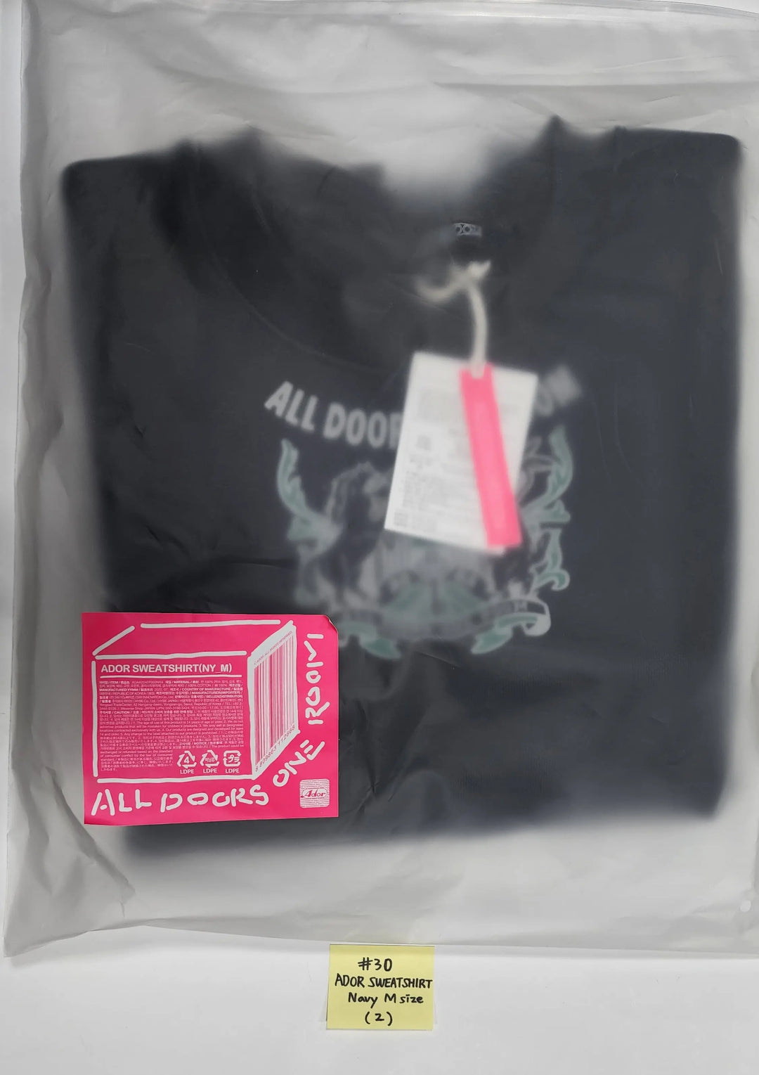 NEW JEANS - POP-UP STORE Event MD - HALLYUSUPERSTORE