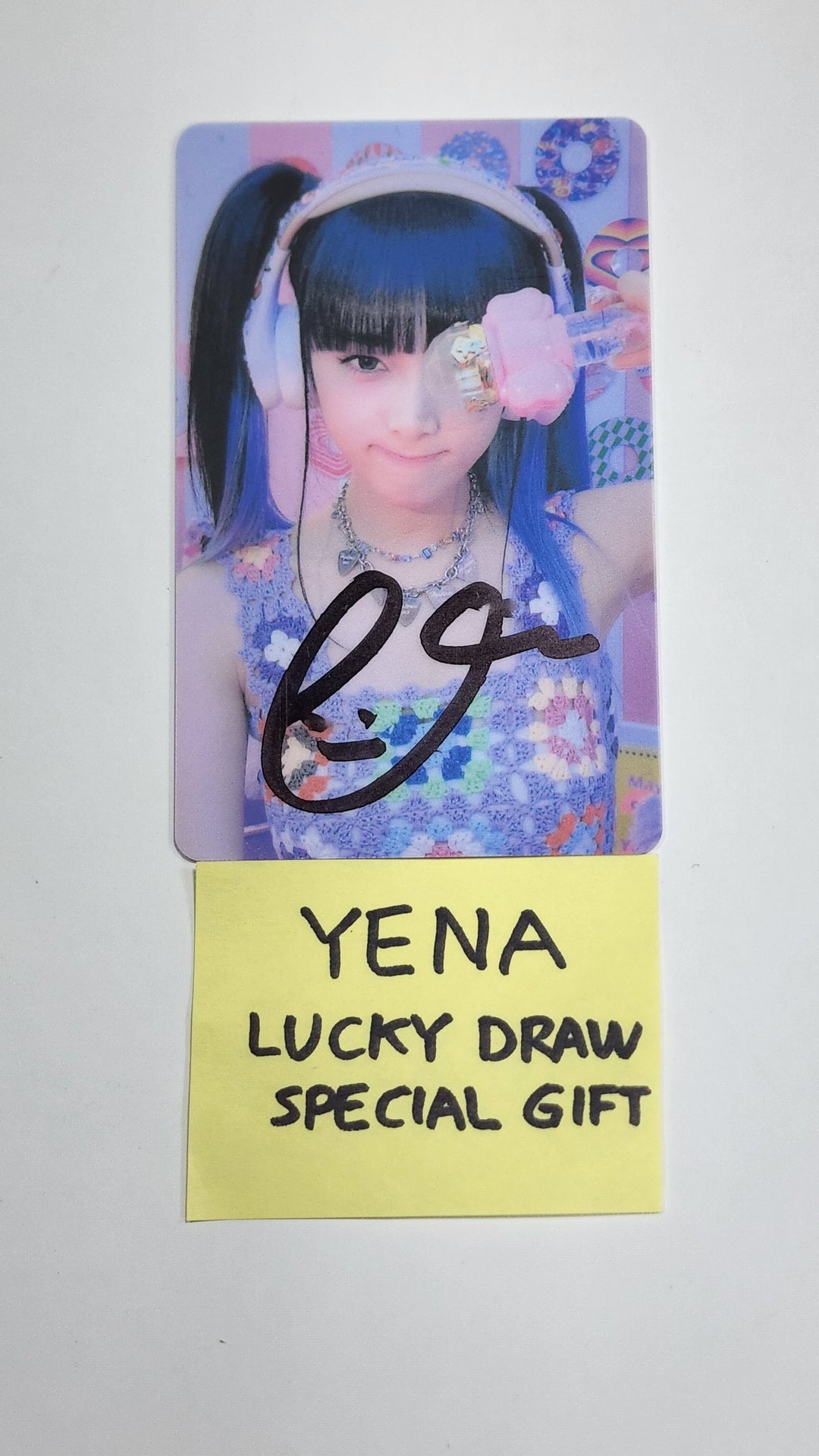 YENA - 2nd Mini "SMARTPHONE" - Hand Autographed(Signed) PVC Photocard