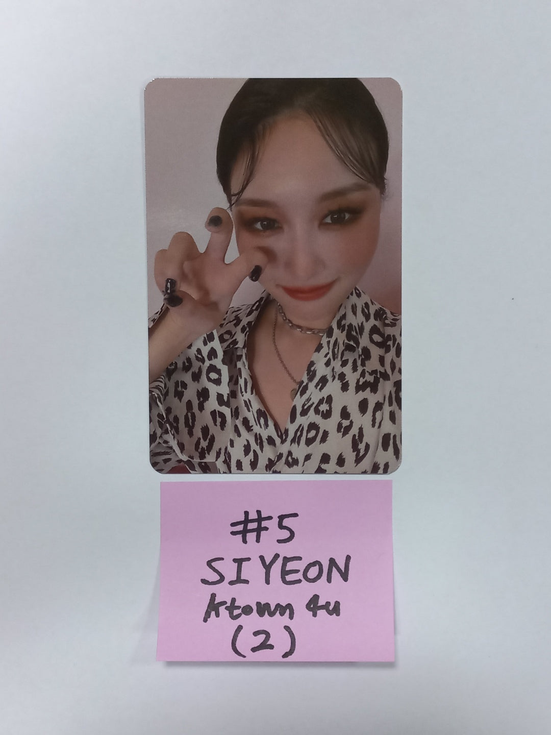 드림캐쳐 "컨셉북" - Ktown4U 예약판매 혜택 포토카드