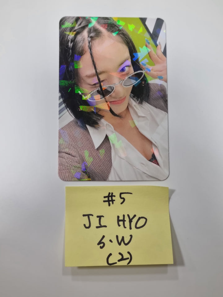 Twice "BETWEEN 1&2" 11th Mini Album - Soundwave Fansign Event Hologram Photocard