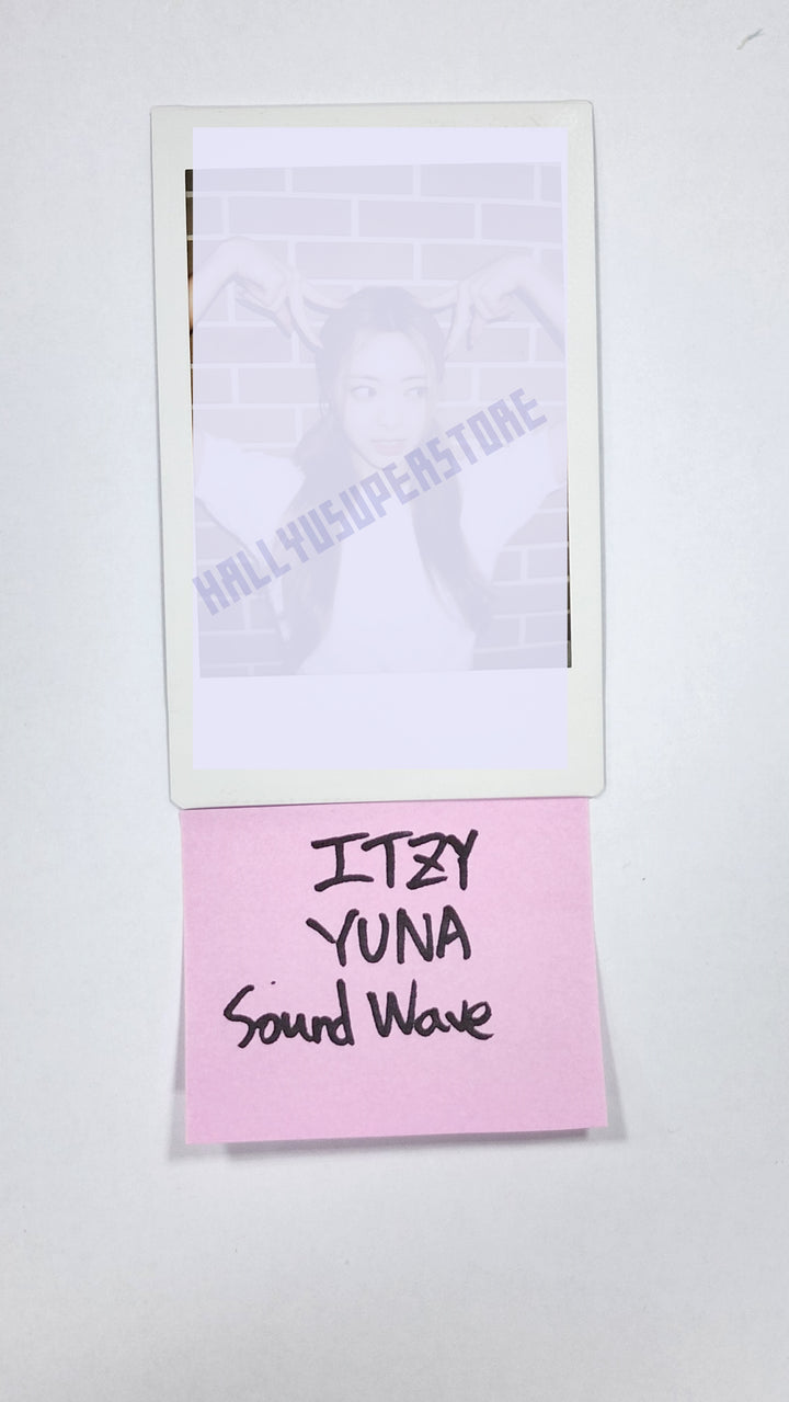 Yuna (of ITZY) - polaroid & Hand Autographed(Signed) Album [SPECIAL EDITION Ver]