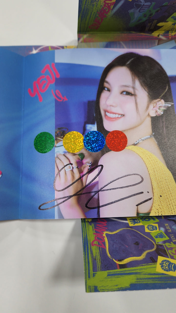 Yeji (of ITZY) - polaroid & Hand Autographed(Signed) Album [SPECIAL EDITION Ver]