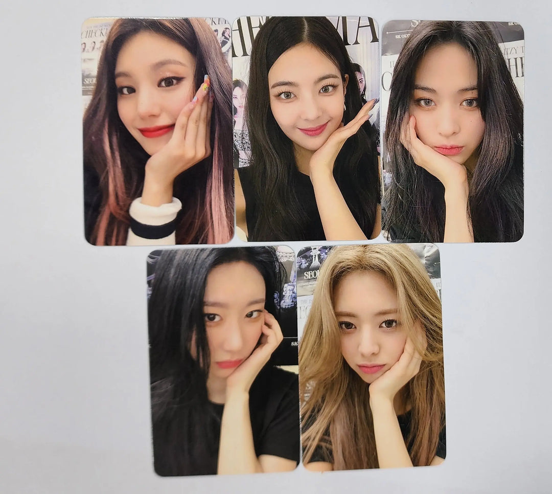 ITZY 'CHECKMATE' - Soundwave Fansign Event Photocard Round 4 - HALLYUSUPERSTORE
