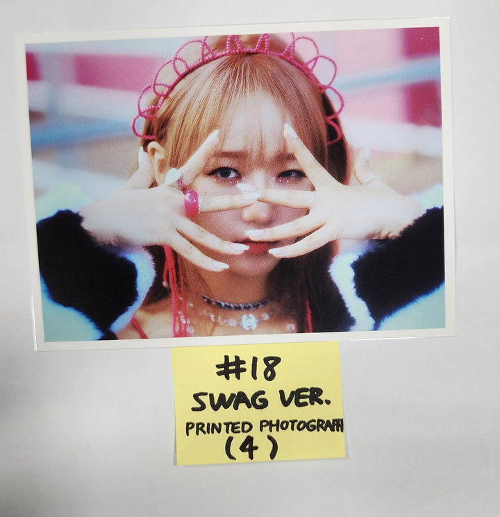 Choi Yoojung (of Weki Meki) "Sunflower" - Official Photocard