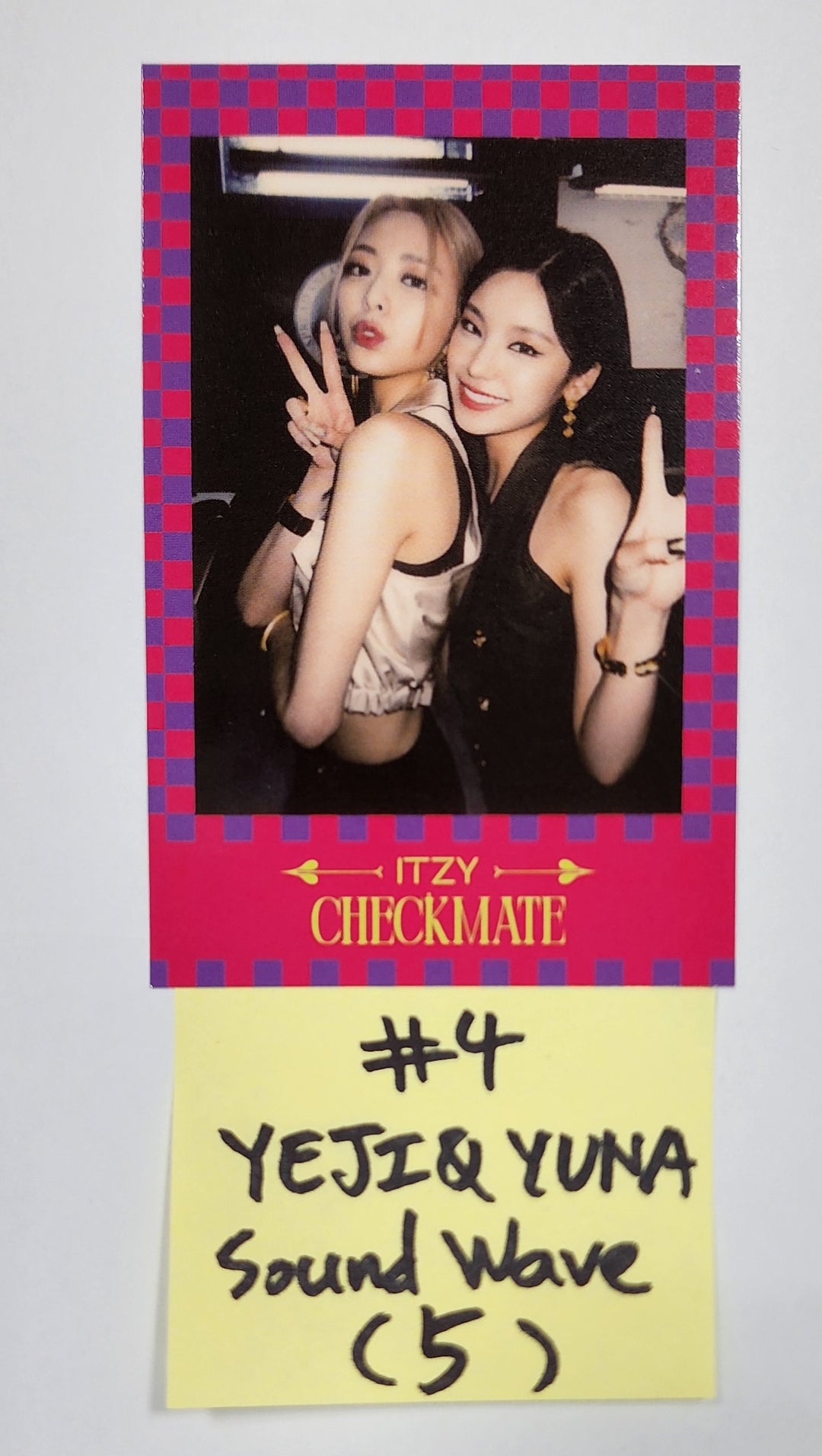 ITZY 'CHECKMATE' - Soundwave Fansign Event Photocard Round 5