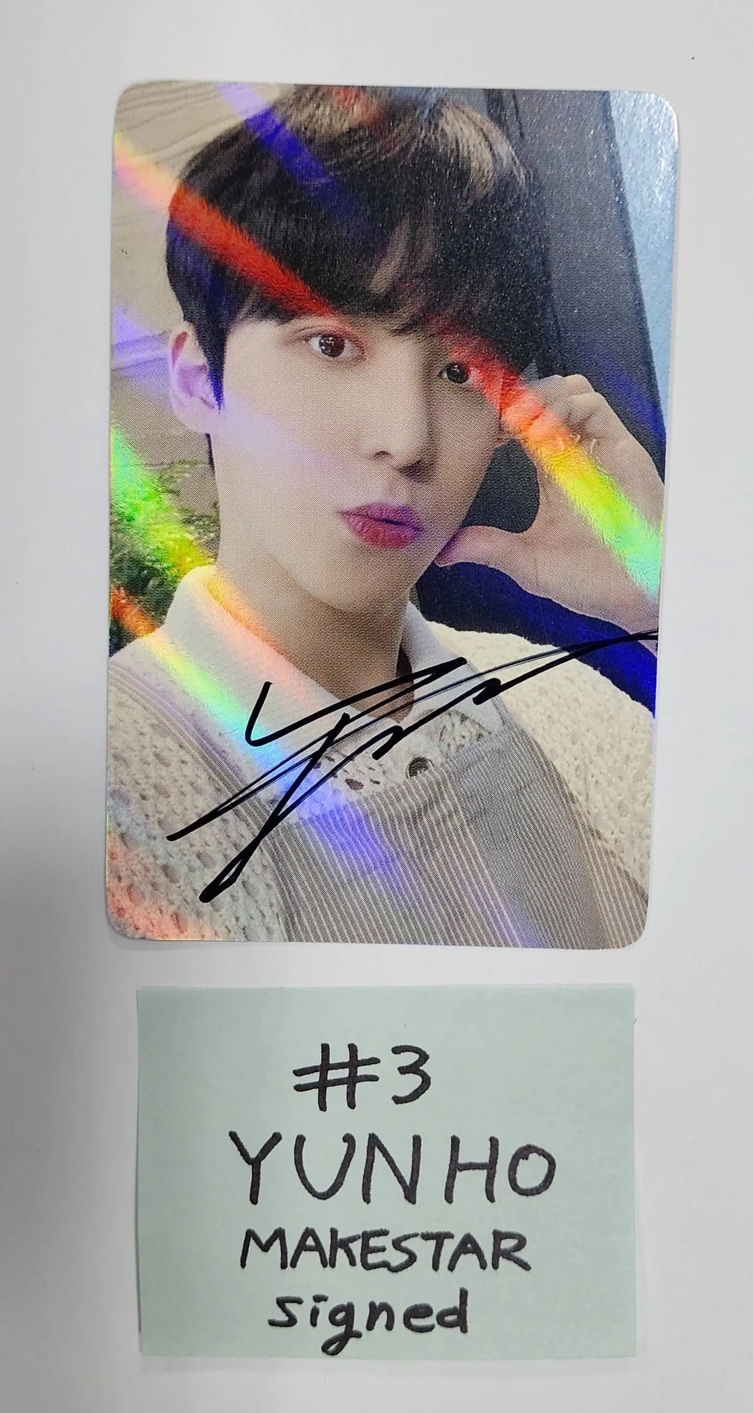 Ateez "The World Ep.1 - MOVEMENT" - Hand Autographed(Signed) Photocard (Makestar Event Round 2) - HALLYUSUPERSTORE