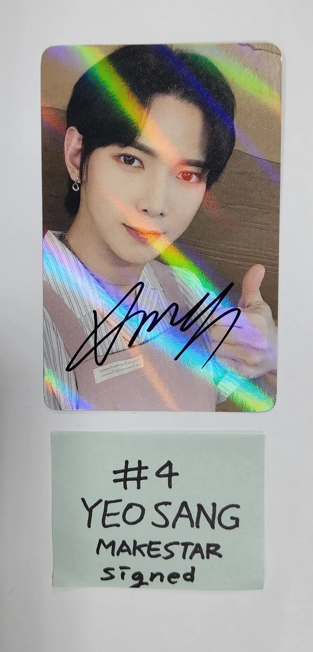 Ateez "The World Ep.1 - MOVEMENT" - Hand Autographed(Signed) Photocard (Makestar Event Round 2) - HALLYUSUPERSTORE